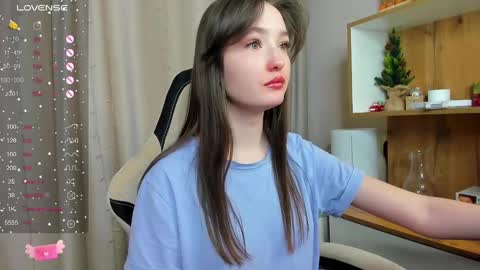 Snapshot of fairy_m00n chatting on February 1, 2025, 2:24 pm Kate online show from February 1, 2025, 2:24 pm