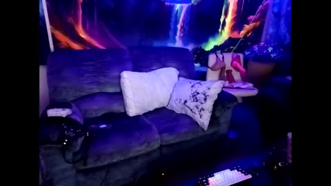 Snapshot of fairy_moan chatting on November 19, 2025, 2:00 am fairy_moan online show from November 19, 2025, 2:00 am