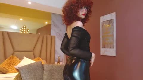 Snapshot of fairy_sweet_ chatting on September 17, 2025, 8:43 pm FAIRY online show from September 17, 2025, 8:43 pm