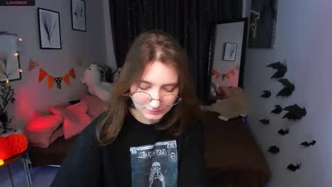 Snapshot of fairy_tara chatting on October 25, 2025, 6:21 am Tara online show from October 25, 2025, 6:21 am