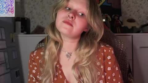 Snapshot of fairydreams_ chatting on March 7, 2025, 8:00 pm Arisha online show from March 7, 2025, 8:00 pm