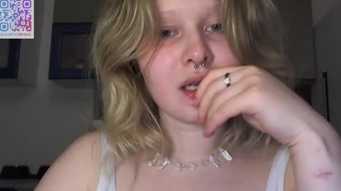 Snapshot of fairydreams_ chatting on March 9, 2025, 7:05 pm Arisha online show from March 9, 2025, 7:05 pm