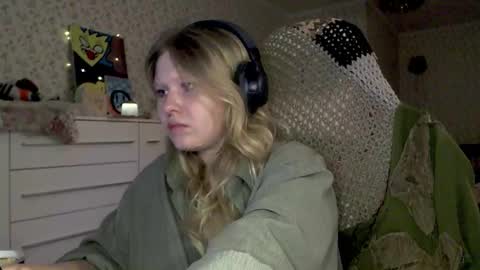 Snapshot of fairydreams_ chatting on November 4, 2025, 6:07 pm Arisha online show from November 4, 2025, 6:07 pm