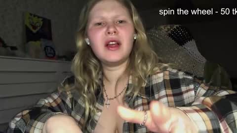 Snapshot of fairydreams_ chatting on November 7, 2025, 11:27 pm Arisha online show from November 7, 2025, 11:27 pm