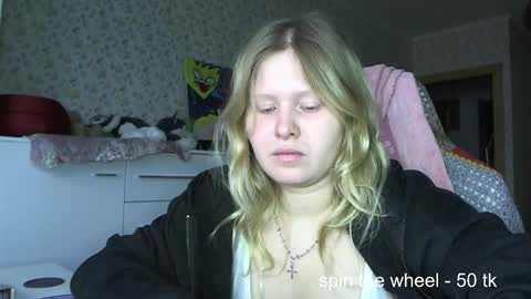 Snapshot of fairydreams_ chatting on November 20, 2025, 11:54 am Arisha online show from November 20, 2025, 11:54 am