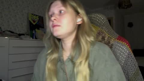 Snapshot of fairydreams_ chatting on November 27, 2025, 2:52 pm Arisha online show from November 27, 2025, 2:52 pm