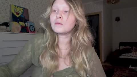 Snapshot of fairydreams_ chatting on December 16, 2025, 9:09 pm Arisha online show from December 16, 2025, 9:09 pm