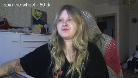 Snapshot of fairydreams_ chatting on December 18, 2025, 12:33 pm Arisha online show from December 18, 2025, 12:33 pm