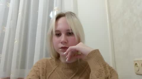 Snapshot of fairyfeller_ chatting on October 4, 2025, 4:27 pm fairyfeller_ online show from October 4, 2025, 4:27 pm