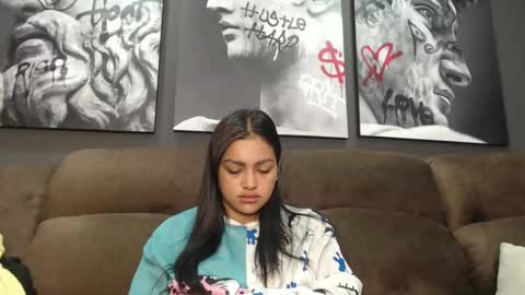 fairylatin online show from November 16, 2025, 2:11 pm