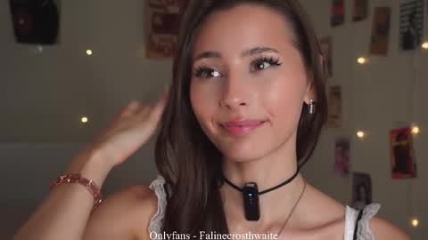 Snapshot of falinecrosthwaite chatting on October 22, 2025, 7:13 pm Kaori online show from October 22, 2025, 7:13 pm