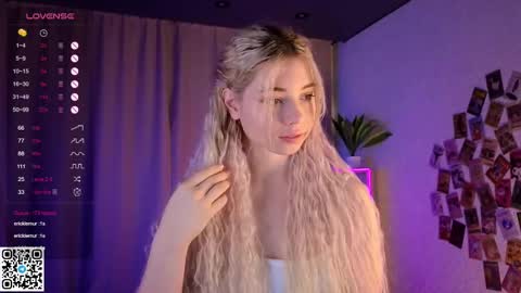 Emilia online show from February 23, 2025, 4:17 am