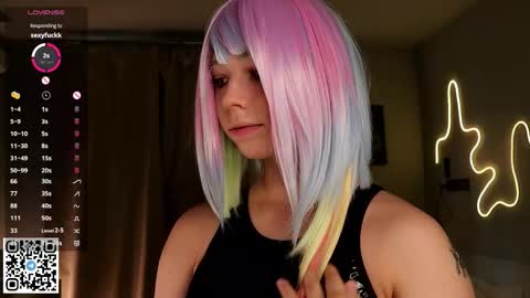 Emilia online show from September 26, 2025, 4:16 am