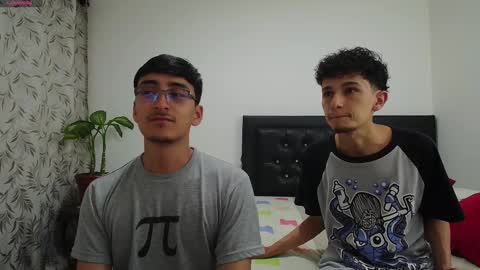 FallGays online show from September 17, 2025, 11:28 pm