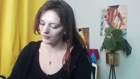 Nadine online show from January 13, 2025, 9:19 am