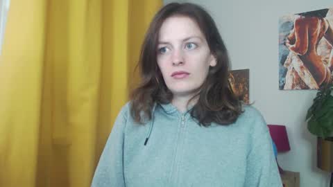 Nadine online show from October 27, 2025, 5:44 am