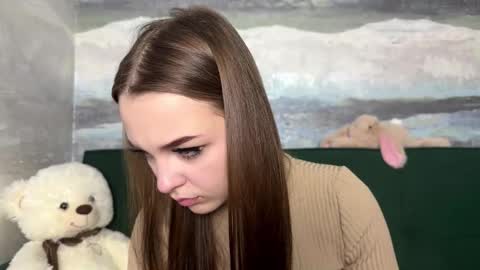 Snapshot of farahmantifel chatting on November 17, 2025, 12:33 pm Anna Scovich online show from November 17, 2025, 12:33 pm