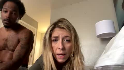 Snapshot of fararayne chatting on December 4, 2025, 5:54 pm fararayne online show from December 4, 2025, 5:54 pm