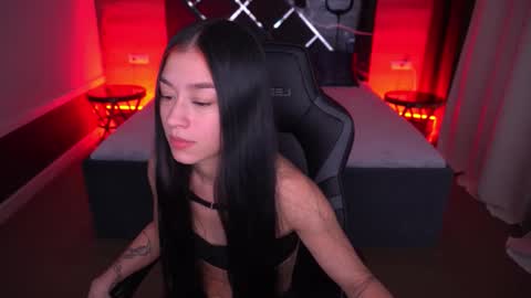 Snapshot of fatalenellie chatting on October 25, 2025, 9:42 pm Nellie online show from October 25, 2025, 9:42 pm