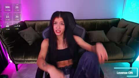 Snapshot of fatalenellie chatting on November 13, 2025, 2:54 am Nellie online show from November 13, 2025, 2:54 am