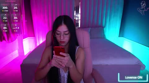 Snapshot of fatalenellie chatting on November 14, 2025, 10:18 pm Nellie online show from November 14, 2025, 10:18 pm