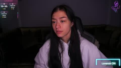 Snapshot of fatalenellie chatting on December 1, 2025, 10:26 pm Nellie online show from December 1, 2025, 10:26 pm