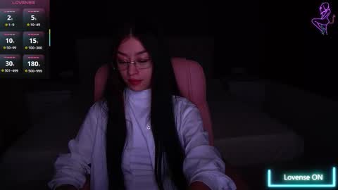 Snapshot of fatalenellie chatting on December 2, 2025, 9:43 pm Nellie online show from December 2, 2025, 9:43 pm