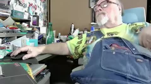 Snapshot of fatfreddythecat chatting on January 9, 2025, 8:03 am Fred. online show from January 9, 2025, 8:03 am