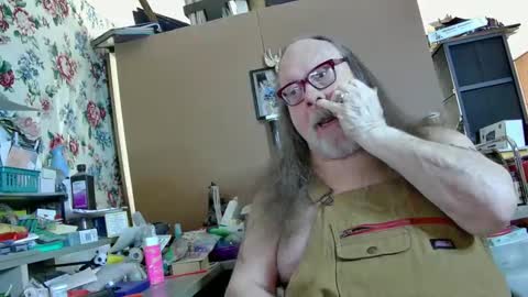 Snapshot of fatfreddythecat chatting on January 22, 2025, 6:52 pm Fred. online show from January 22, 2025, 6:52 pm