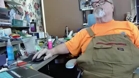 Snapshot of fatfreddythecat chatting on January 26, 2025, 10:02 pm Fred. online show from January 26, 2025, 10:02 pm