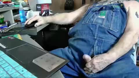 Snapshot of fatfreddythecat chatting on February 3, 2025, 7:00 pm Fred. online show from February 3, 2025, 7:00 pm