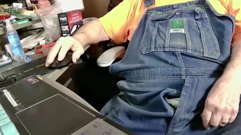 Snapshot of fatfreddythecat chatting on February 10, 2025, 6:20 am Fred. online show from February 10, 2025, 6:20 am