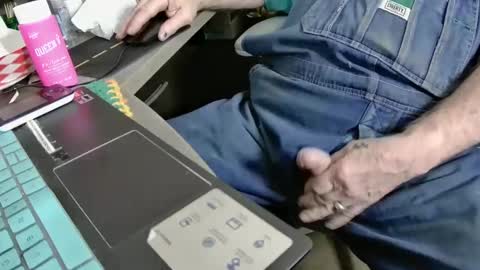 Snapshot of fatfreddythecat chatting on February 14, 2025, 8:59 pm Fred. online show from February 14, 2025, 8:59 pm