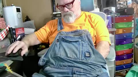 Snapshot of fatfreddythecat chatting on March 4, 2025, 9:32 pm Fred. online show from March 4, 2025, 9:32 pm