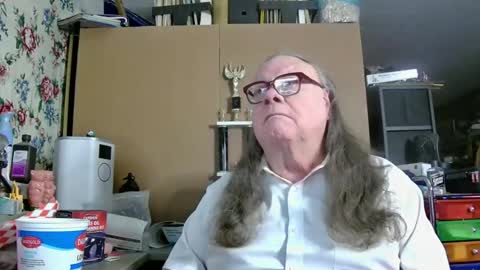 Snapshot of fatfreddythecat chatting on March 11, 2025, 5:49 am Fred. online show from March 11, 2025, 5:49 am