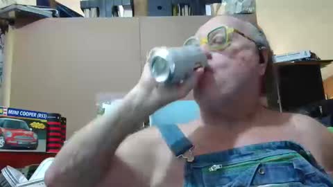 Snapshot of fatfreddythecat chatting on October 16, 2025, 7:59 pm Fred. online show from October 16, 2025, 7:59 pm