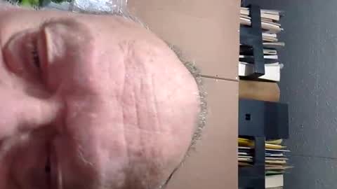 Snapshot of fatfreddythecat chatting on October 18, 2025, 9:10 am Fred. online show from October 18, 2025, 9:10 am