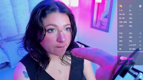 Snapshot of fatima_essence chatting on September 15, 2025, 11:16 pm     online show from September 15, 2025, 11:16 pm