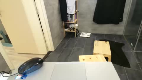 Snapshot of fattenmenow chatting on December 12, 2024, 2:26 am fattenmenow online show from December 12, 2024, 2:26 am