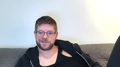 Snapshot of fattenmenow chatting on November 1, 2025, 8:33 pm fattenmenow online show from November 1, 2025, 8:33 pm