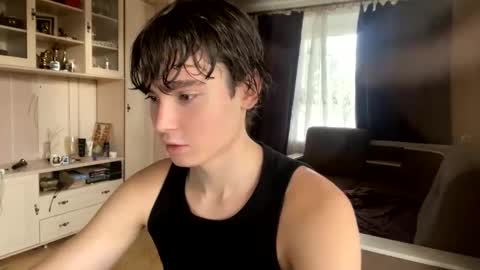 Snapshot of faustfrost chatting on September 18, 2025, 1:02 pm Faust online show from September 18, 2025, 1:02 pm