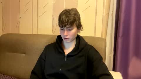 Snapshot of faustfrost chatting on November 3, 2025, 1:45 pm Faust online show from November 3, 2025, 1:45 pm