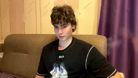 Snapshot of faustfrost chatting on November 6, 2025, 11:44 am Faust online show from November 6, 2025, 11:44 am