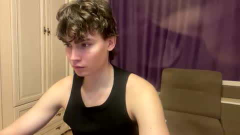 Snapshot of faustfrost chatting on November 16, 2025, 1:06 pm Faust online show from November 16, 2025, 1:06 pm