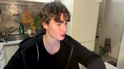 Snapshot of faustfrost chatting on November 25, 2025, 11:38 pm Faust online show from November 25, 2025, 11:38 pm