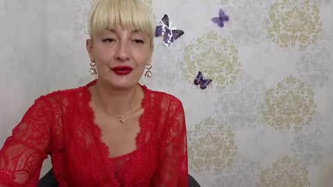 favorite_angel online show from September 12, 2025, 9:59 pm