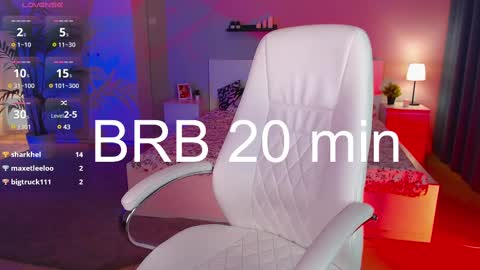 Snapshot of fay_dunaway chatting on February 24, 2025, 3:31 pm Fay online show from February 24, 2025, 3:31 pm