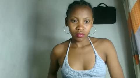 fayence09 online show from October 16, 2025, 4:35 am