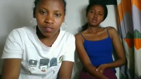 fayence09 online show from October 19, 2025, 1:45 pm