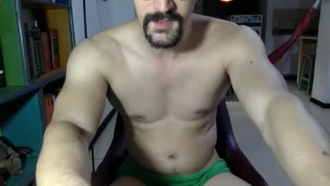 Snapshot of fazzbinderx chatting on September 10, 2025, 3:39 am fazzbinder online show from September 10, 2025, 3:39 am